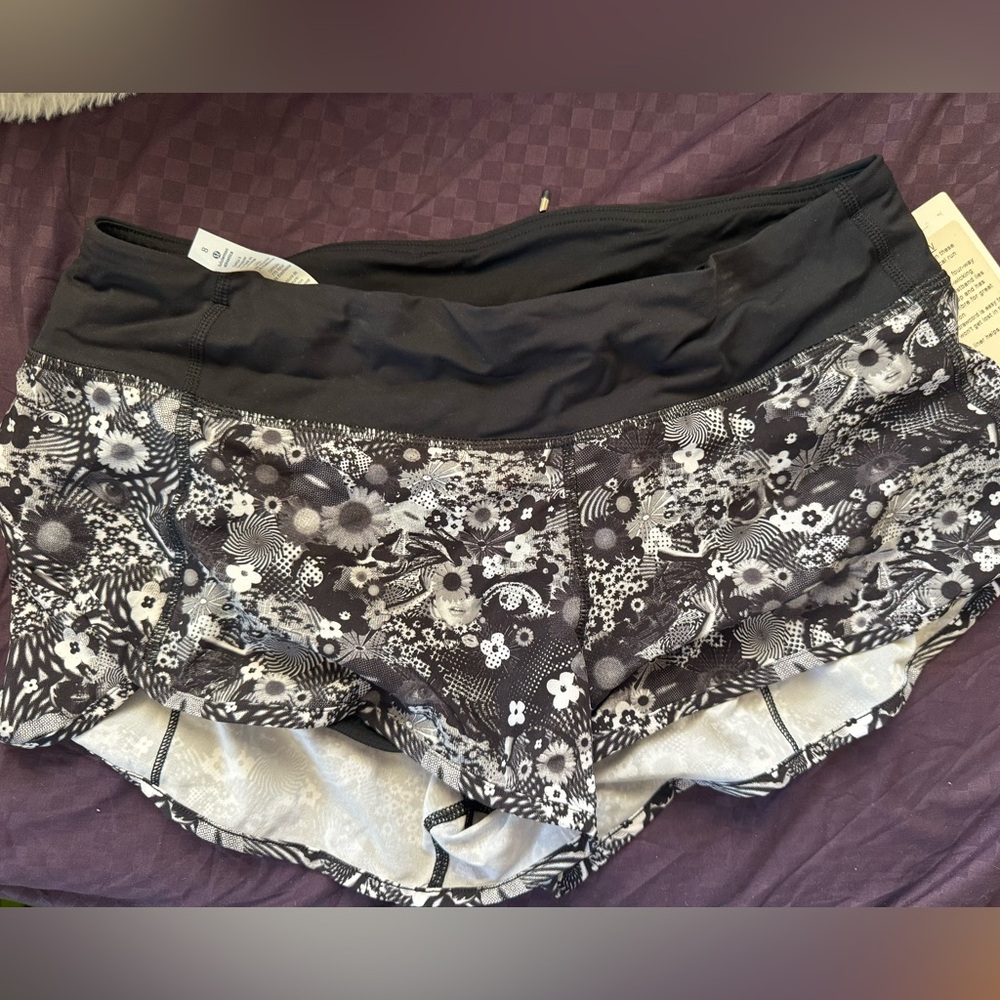 Lululemon Seawheeze 2017 Shorts Size 8